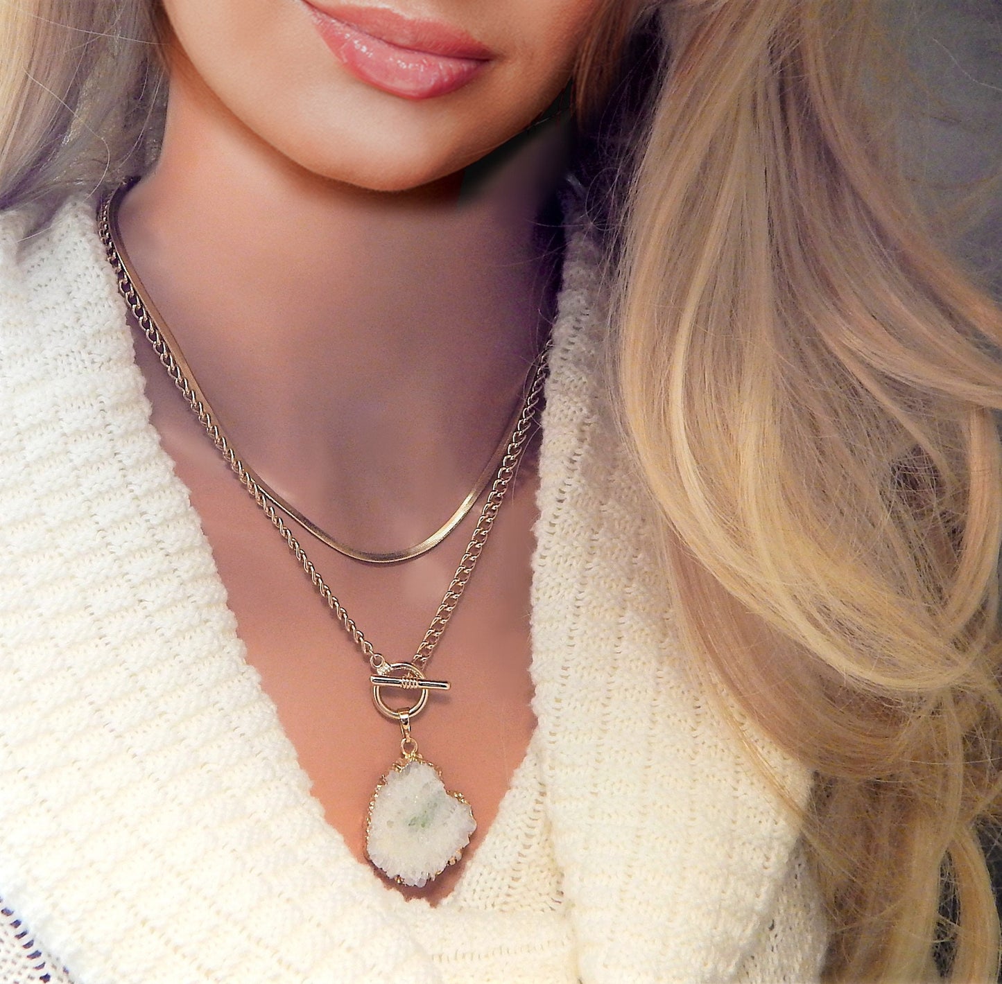 White Solar Quartz Toggle