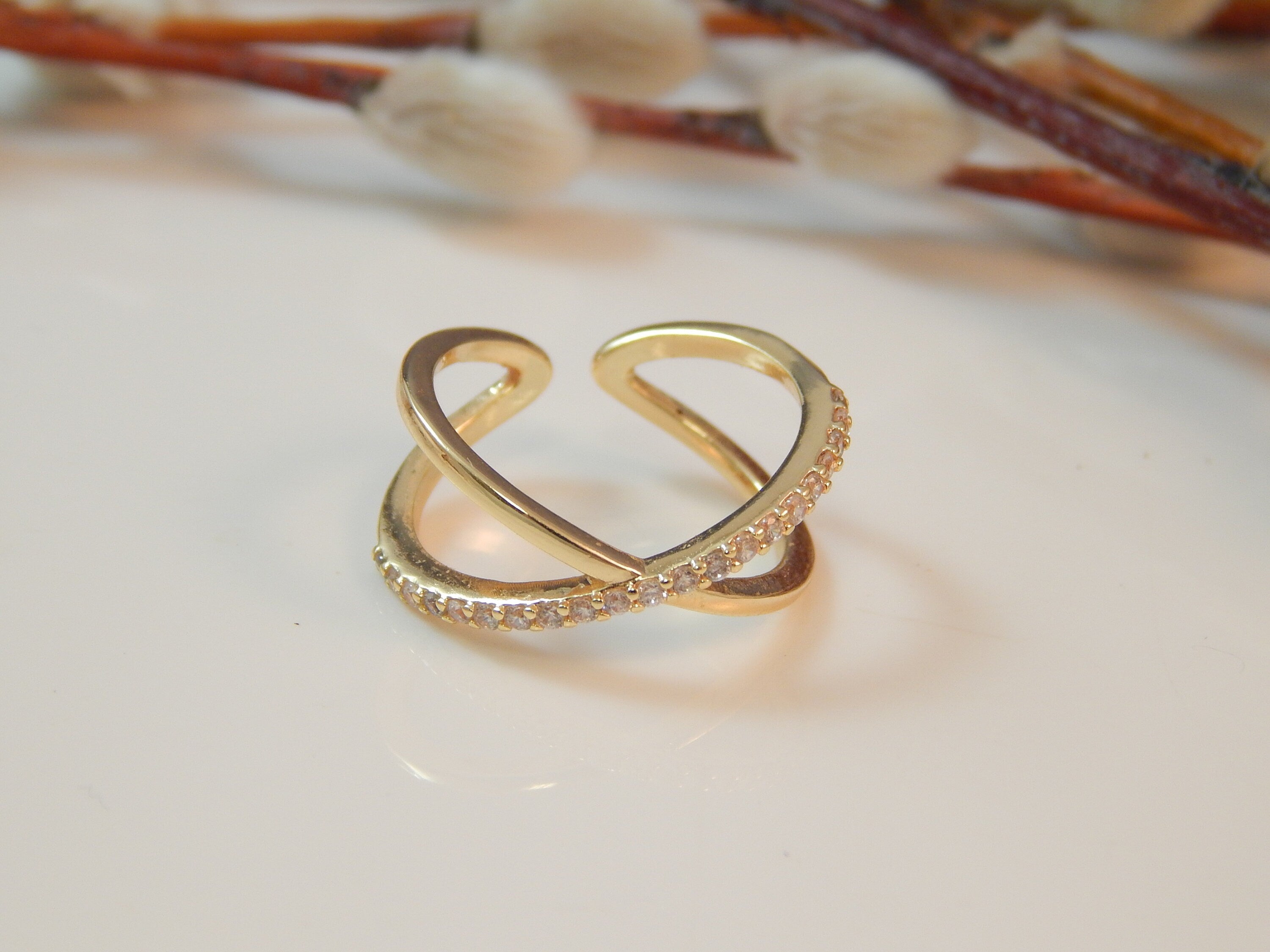 Crisscross Ring